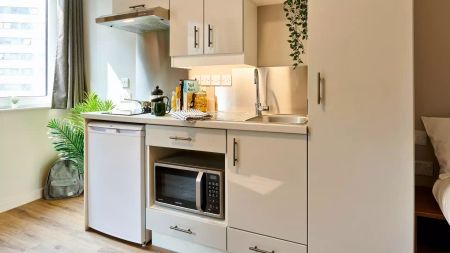 Penthouse Studio - Photo 5