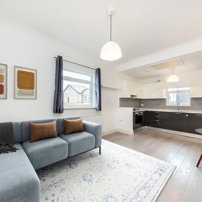 2 bedroom flat to rent - Photo 1