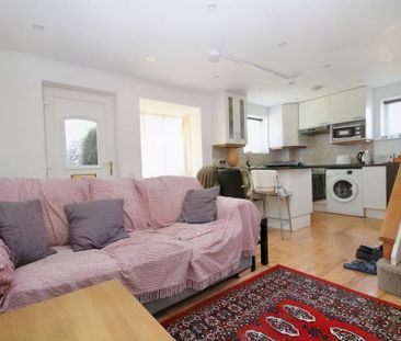 1 bedroom terraced house to rent - Photo 3