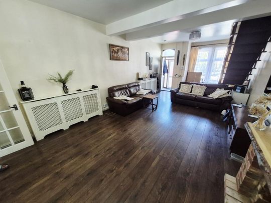 2 bedroom terraced house to rent - Photo 1