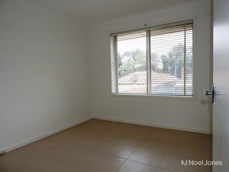 6/30 Sandown Road, ASCOT VALE - Photo 2