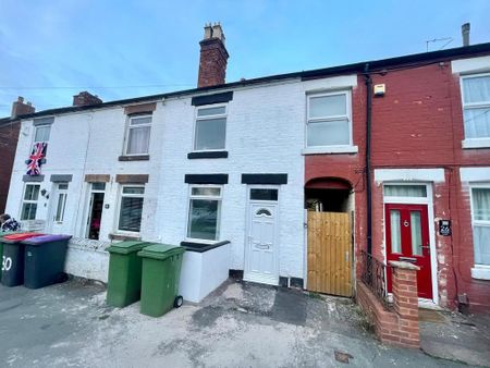 4 bedroom house of multiple occupation to rent - Photo 3