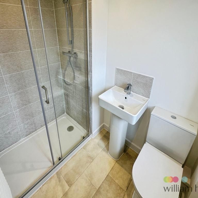 3 bedroom semi-detached house to rent - Photo 1