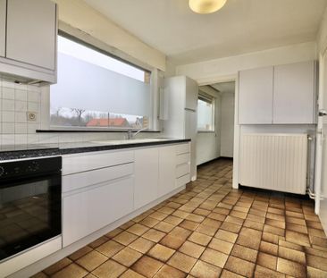 Bungalow met 2 slpk, tuin en garage voor 950 EUR/mnd - Foto 4
