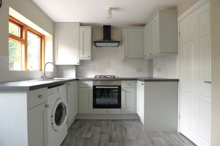 2 bedroom detached house to rent - Photo 4