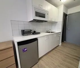 1 room studio of 34m² in Montreal - Photo 1