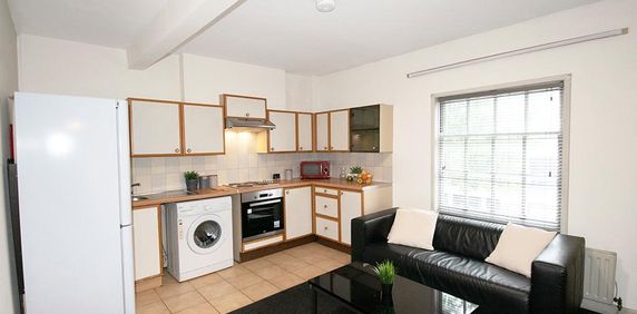 1 bedroom flat to rent - Photo 2