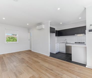 Refreshed Two Bedroom Home in Prime Malvern East Location - Photo 6