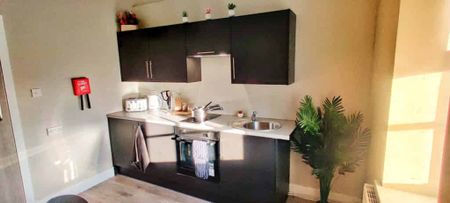 Two Bedroom Apartment - Photo 5