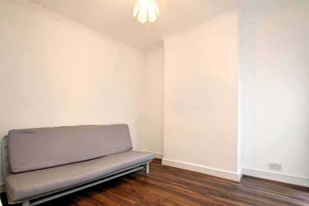 Wynndale Road, London E18 - Photo 1