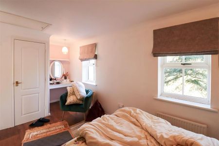 3 bedroom detached house to rent - Photo 3