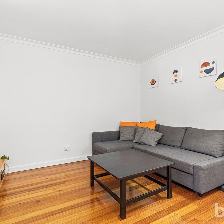 Comfortable coastal living in prime a location - Photo 1