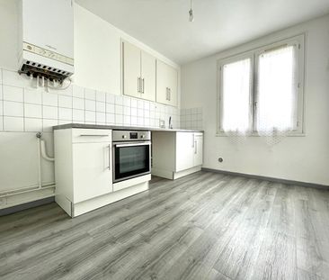 T3 AVEC GARAGE - RUE FRÉGATE LA BOUSSOLE - 71.61 m² - Photo 2