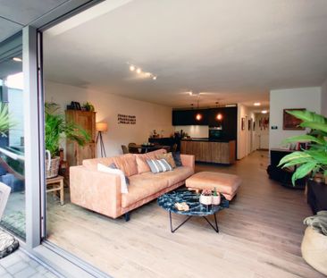 GIJZEGEM - Gelijkvloers appartement met tuin en staanplaats. - Foto 3