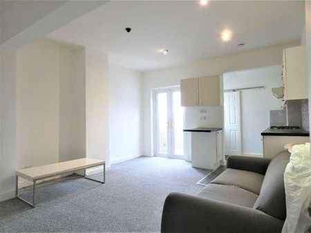 Victoria Road, Stoke-on-trent, Staffordshire, ST4 - Photo 2