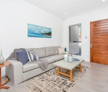 Luxuriously Designed, Stylish And Sun Kissed Executive Style Four B... - Photo 1