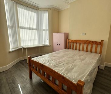 Room in a Shared House, Rossett Street, L6 - Photo 3