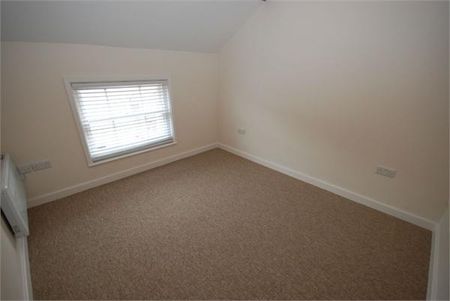 Chapel Street, Rugby, CV21 - Photo 2