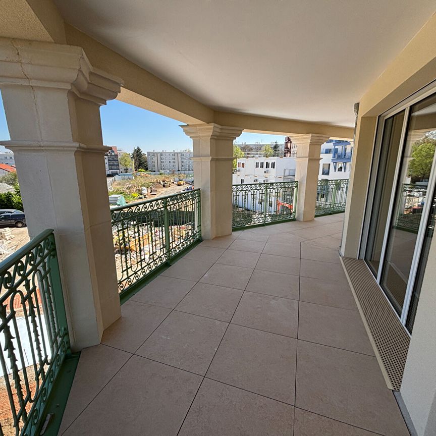 Location appartement 3 pièces, 66.00m², Le Plessis-Robinson - Photo 1
