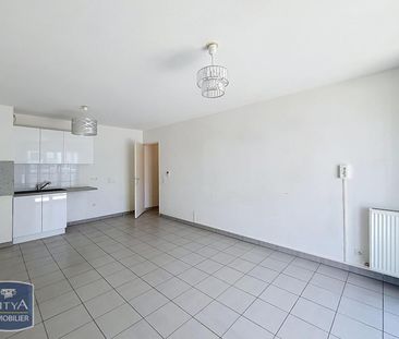 Location Appartement 3 pièces 61m² DECINES CHARPIEU 69150 - Photo 1