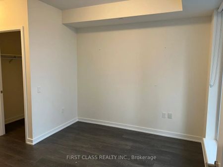 28 Freeland Street #1302 - Photo 3