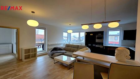 Pronájem bytu 2+kk v osobním vlastnictví 72 m², Praha 5 - Zličín - Photo 4