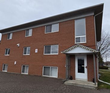For Lease - 303 Frontenac Avenue Unit# 1, Oshawa, Ontario - Photo 5