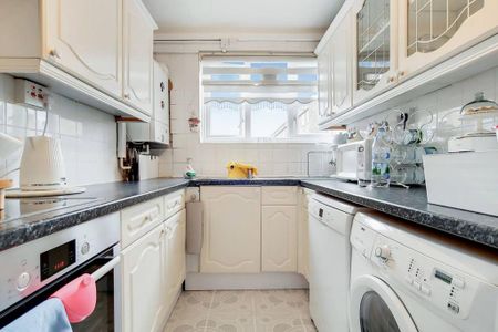 1 bedroom flat to rent - Photo 5