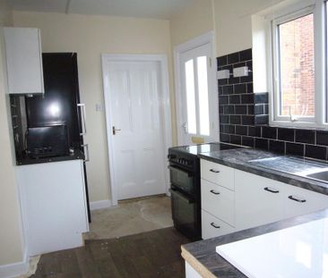 1 bedroom ground floor flat to rent - Photo 1