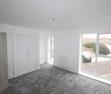 Burdett Road, Southedn On Sea, SS1 - Photo 6