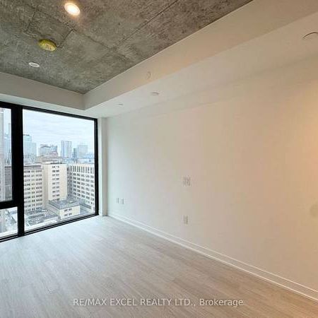 BRAND NEW BREAD COMPANY LOFTS JR 1 BED - Photo 3