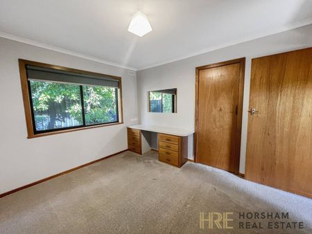 2 bedroom brick unit - Photo 5