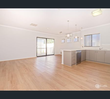 33 Mosedale Loop, Waikiki, WA 6169 - Photo 3