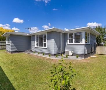 Sunny 3-bedroom + double garage - Photo 6