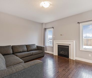 For Lease - 1340 Lormel Gate, Innisfil, Ontario - Photo 2