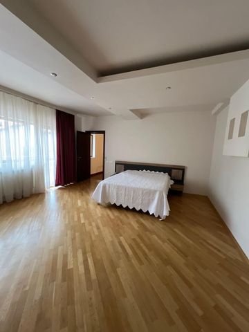 Vila de Inchiriat Iancu Nicolae - Fotografie 2
