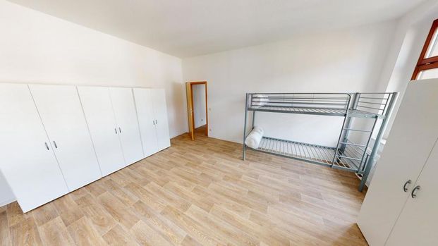 Großzügige 3-Raum-Wohnung mit Möblierung - Foto 1