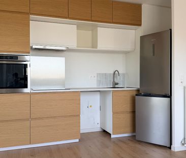 Location Appartement 3 pièces 56m² - Photo 2