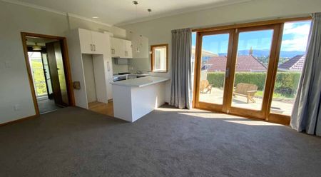 A great home in a great location - Photo 2