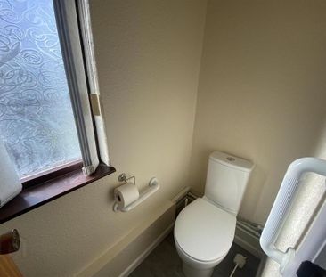 8 Windsor Road, Portadown, BT63 5DD - Photo 4