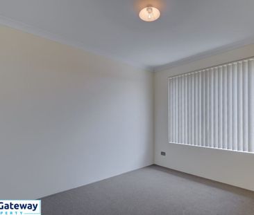 10 Massicot Road, TREEBY WA 6164 - Photo 2