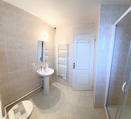 Location Appartement 3 pièces 68m² - Photo 5