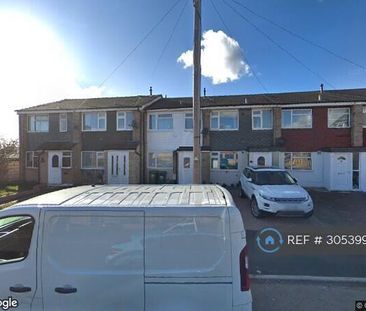 1 bedroom in a house share to rent - Photo 3