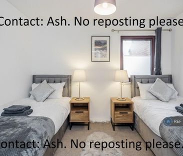 2 bedroom end of terrace house to rent - Photo 3