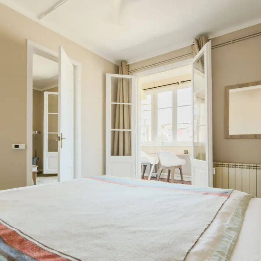 3-bedroom apartment for rent in La Sagrada Família, professionals and students ideal. - Foto 1