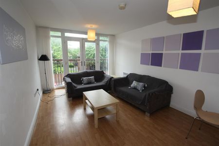 The Gallery, 347 Moss Lane East - Photo 5