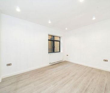 Wimbledon Hill Road, SW19 7PA, London - Photo 3