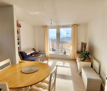 2 bedroom flat to rent - Photo 3