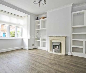 The Close, New Malden, KT3 - Photo 3