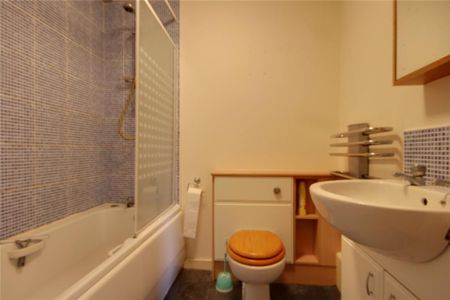 1 bedroom flat to rent - Photo 5